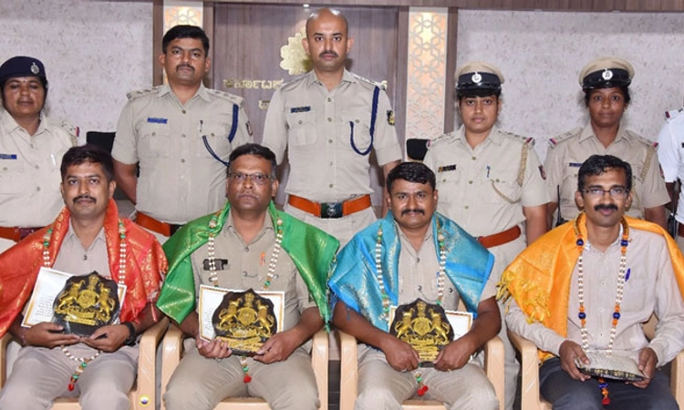 ಮಗು ಪತ್ತೆಗೆ ಸಹಕರಿಸಿದವರಿಗೆ ಸನ್ಮಾನ  