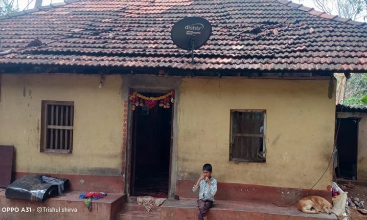 ಶಿರ್ವಮಟ್ಟಾರು: ಮನೆಗೆ ಸಿಡಿಲು ಬಡಿದು 2 ಮನೆಗಳಿಗೆ ಹಾನಿ