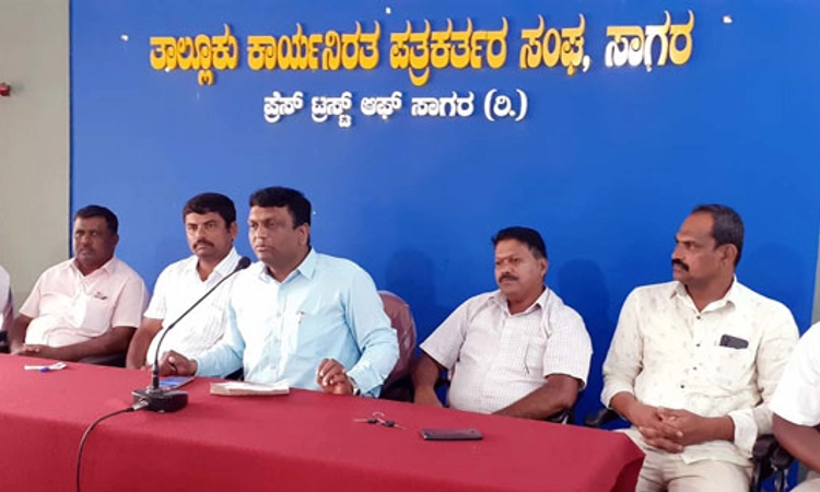 ಈಶ್ವರಪ್ಪ-ಆರಗ ರಾಜೀನಾಮೆ ನೀಡಲಿ