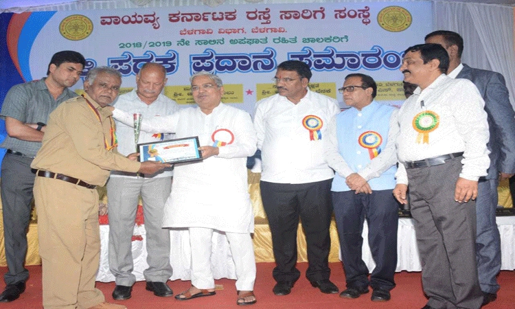 ಸರ್ಕಾರಿ ವಾಹನಗಳ ಬಳಕೆ ಹೆಚ್ಚಲಿ: ಕಾರಜೋಳ