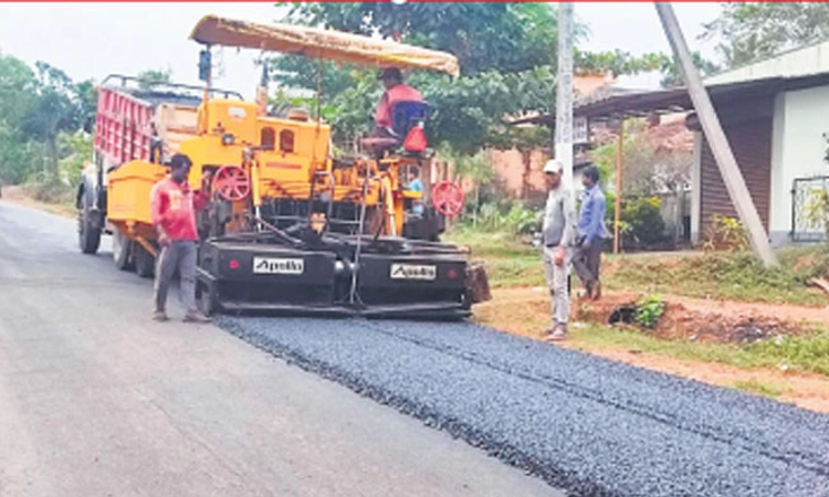 ನಕ್ರೆ-ಕುಕ್ಕುಂದೂರು: ಡಾಮರು ರಸ್ತೆಯ ಮೇಲೆ ಮರು ಡಾಮರು