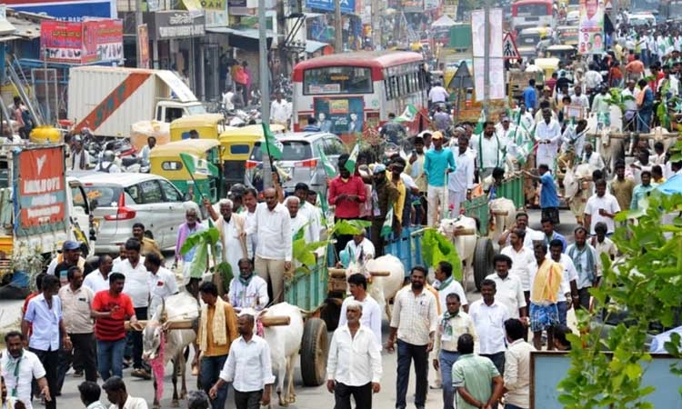 ಕುಣಿಗಲ್‌: ಬೆಲೆ ಏರಿಕೆ ಖಂಡಿಸಿ ಜೆಡಿಎಸ್‌ನಿಂದ ಬೃಹತ್ ಎತ್ತಿನಗಾಡಿ ಜಾಥಾ