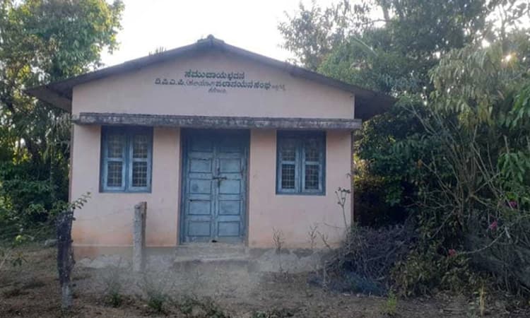 ಶಿಥಿಲಾವಸ್ಥೆ ತಲುಪಿದ ಸಮುದಾಯ ಭವನಗಳು