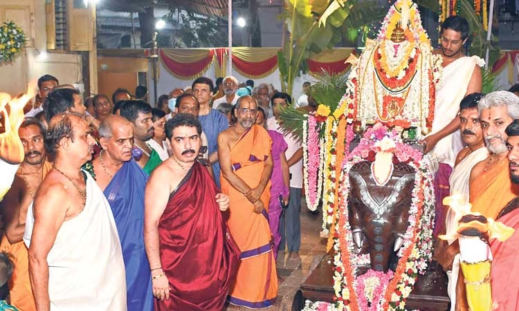 ಪರರನ್ನು ಪ್ರಸನ್ನಗೊಳಿಸುವ ಅರ್ಥವೇ ಶ್ರೀರಾಮ: ಅದಮಾರು ಶ್ರೀ