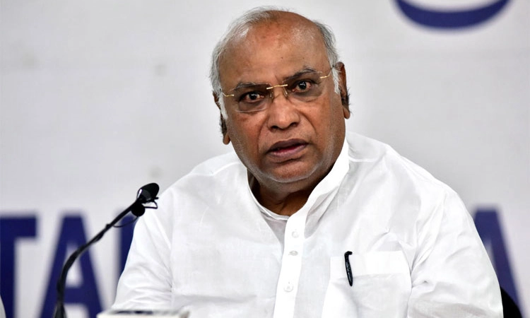 ಪರ್ಸೆಂಟೇಜ್‌ ಸರ್ಕಾರದತ್ತ ಮೋದಿ ಕಣ್ತೆರೆದು ನೋಡಲಿ : ಮಲ್ಲಿಕಾರ್ಜುನ ಖರ್ಗೆ