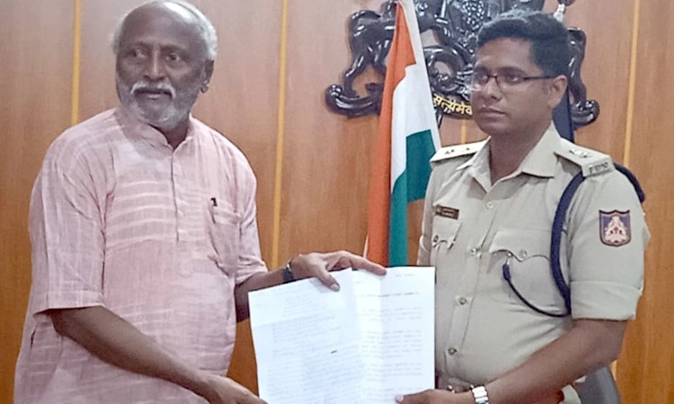 ರಕ್ಷಣೆ ಕೋರಿ ಎಸ್ಪಿಗೆ ಕುಂವೀ ಮನವಿ
