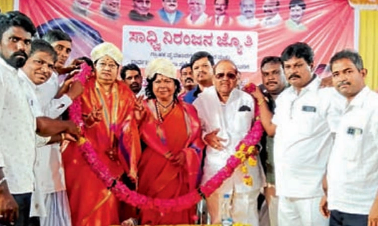 ಕೂಲಿ ಸಮಾಜ ಎಸ್ಟಿಗೆ ಸೇರಿಸಲು ಮನವಿ