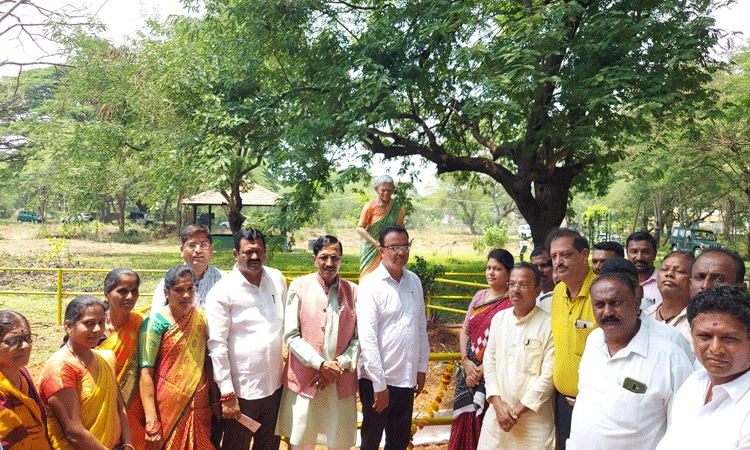 ಸಾಲುಮರದ ತಿಮ್ಮಕ್ಕ ಉದ್ಯಾನವನ ಉದ್ಘಾಟನೆ