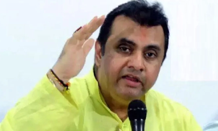 ಸಿಎಂ ಬೊಮ್ಮಾಯಿ ಭೇಟಿಯಾದ ಮಾಜಿ ಸಚಿವ ಪ್ರಮೋದ್ ಮಧ್ವರಾಜ್