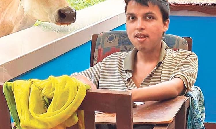 ಆದಿತ್ಯಗೆ ಬಿ.ಕಾಂ.ನಲ್ಲಿ 9ನೇ ರ್‍ಯಾಂಕ್‌! ದೈಹಿಕ ಅಂಗವೈಕಲ್ಯ ಮೆಟ್ಟಿ ನಿಂತ ವಿದ್ಯಾರ್ಥಿ