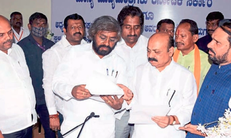 ಬೇಡಿಕೆಗಳ ಈಡೇರಿಕೆಗಾಗಿ ಕಾಂಗ್ರೆಸ್‌ ಶಾಸಕರ ಮನವಿ