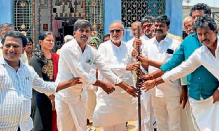 ಸಿಸಿ ರಸ್ತೆ ನಿರ್ಮಾಣಕ್ಕೆ ಚಾಲನೆ