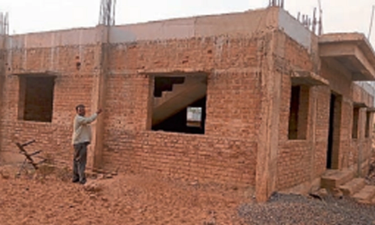 6 ವರ್ಷವಾದ್ರೂ ಅಪೂರ್ಣ ಈ ಸಮುದಾಯ ಭವನ