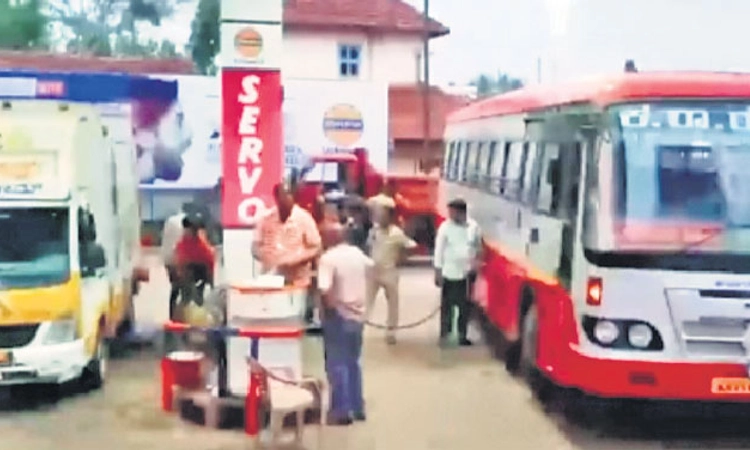 ಕೇಂದ್ರದ ಡೀಸೆಲ್‌ ಸಬ್ಸಿಡಿ ರದ್ದು : ಖಾಸಗಿ ಬಂಕ್‌ನತ್ತ ಕೆಎಸ್ಸಾರ್ಟಿಸಿ ಮುಖ!