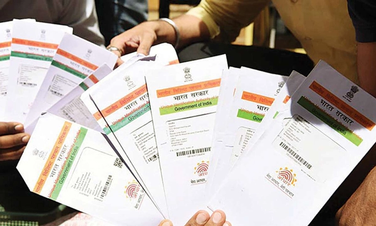 4.70 ಲಕ್ಷ ನಕಲಿ ಆಧಾರ್‌ ರದ್ದು : ಸಂಸ್ಥೆಯ ನ್ಯೂನತೆಗಳ ಬಗ್ಗೆ ಆಕ್ರೋಶ ಹೊರಹಾಕಿದ ಸಿಎಜಿ
