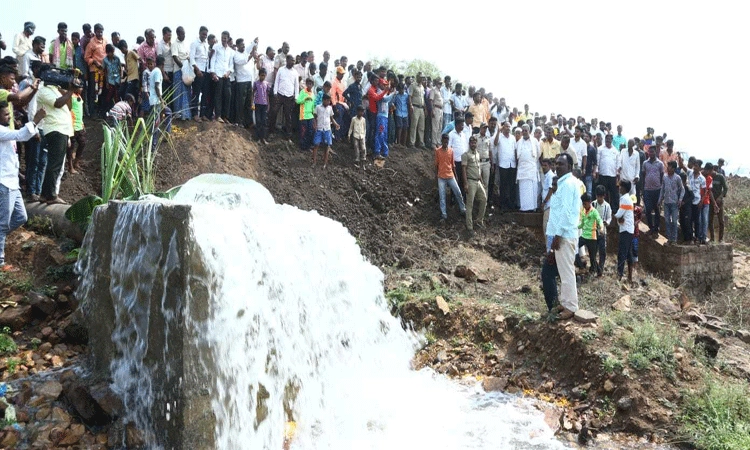ಅಂತೂ ಇಂತೂ ಕೆಂದೂರ ಕೆರೆಗೆ ಬಂತು ನೀರು