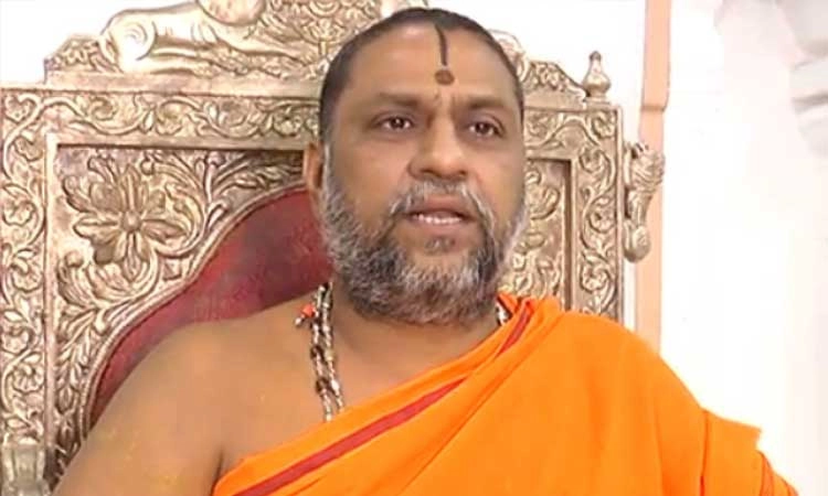 ರಾಜ್ಯದಲ್ಲಿ ಕೋಮು ಸೌಹಾರ್ದತೆ ನೆಲೆಸಲಿ: ಮಂತ್ರಾಲಯದ ಸುಭುಧೇಂದ್ರ ಶ್ರೀಗಳು