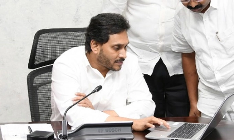 ಆಂಧ್ರ: ಜಗನ್ ಮೋಹನ್ ರೆಡ್ಡಿ ಸಂಪುಟದ 24 ಸಚಿವರ ರಾಜೀನಾಮೆ