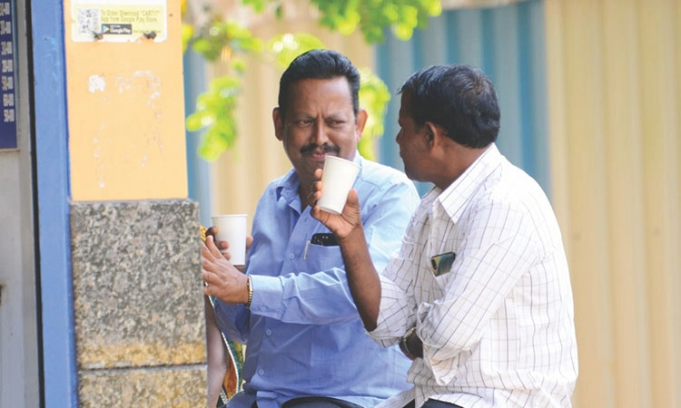 ಬಿಸಿಲಿಗೆ ಬಳಲಿ ಬೆಂಡಾದ ಬೆಣ್ಣೆ ನಗರಿ ಜನ