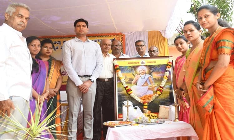 ವಚನ ಸಾಹಿತ್ಯದಲ್ಲಿ ಸಾರ್ಥಕ ಬದುಕಿನ ಸಾರ