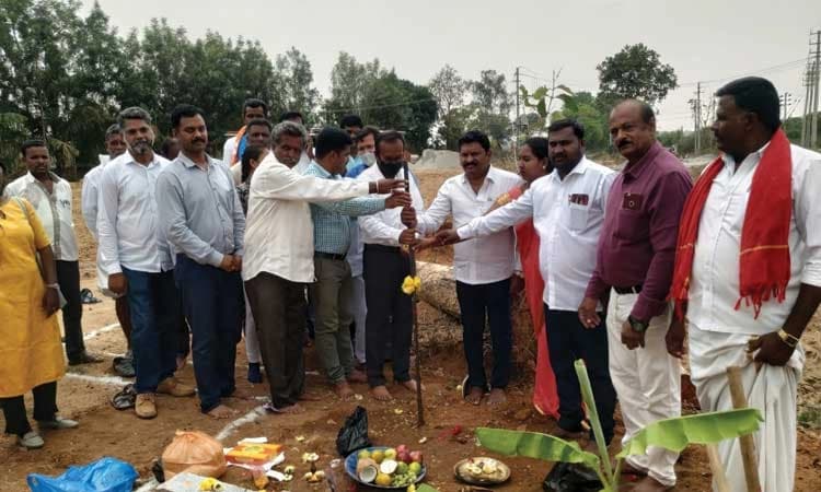 ಅಕ್ಷರ, ಆರೋಗ್ಯಕ್ಕೆ ಆಶ್ರಯ ಕೊಡಿ: ಶಾಸಕ ಎಚ್.ಪಿ ಮಂಜುನಾಥ್