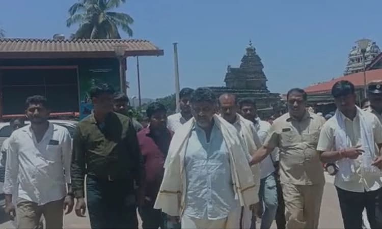 ಈ ಬಾರಿ ಕಾಂಗ್ರೆಸ್ 141 ಸ್ಥಾನ ಗೆಲ್ಲಲಿದೆ: ಶೃಂಗೇರಿ ಯಾಗದ ಬಳಿಕ ಡಿಕೆ ಶಿವಕುಮಾರ್ ಹೇಳಿಕೆ