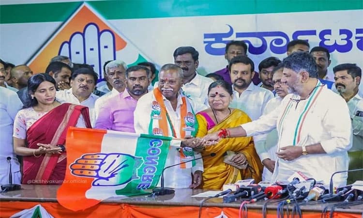 BJP ತೊರೆದು ಕಾಂಗ್ರೆಸ್ ಸೇರ್ಪಡೆಯಾದ ಮಾಜಿ ಶಾಸಕ ಗಂಗಹನುಮಯ್ಯ