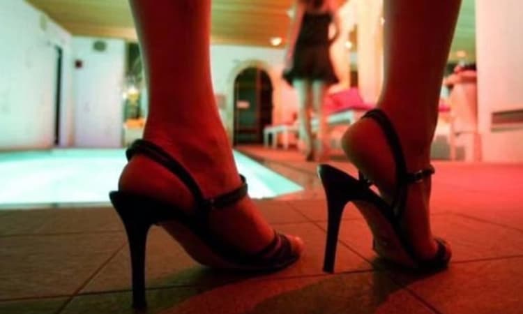 ಹೈಟೆಕ್ ವೇಶ್ಯಾವಾಟಿಕೆ ದಂಧೆ ಬೇಧಿಸಿದ ಮುಂಬೈ ಪೊಲೀಸರು: ಖ್ಯಾತ ನಟಿಯ ಬಂಧನ