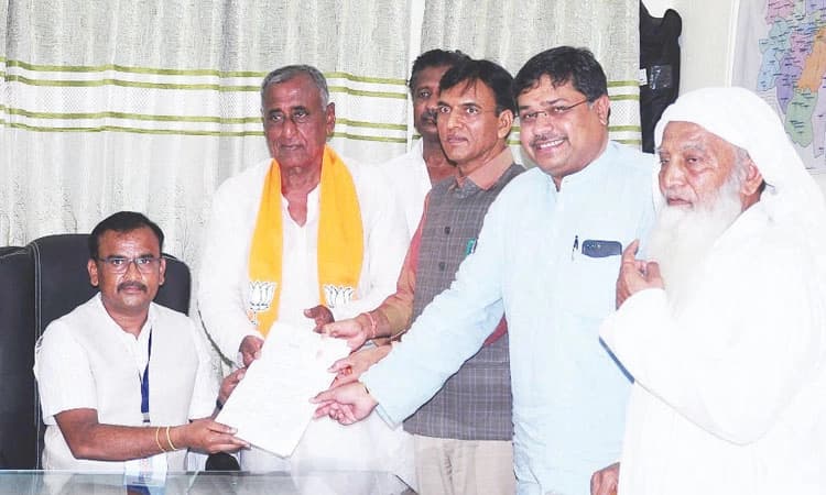 ಮುಸ್ಲಿಂ ಕುಟುಂಬದಿಂದಲೇ ಠೇವಣಿ!