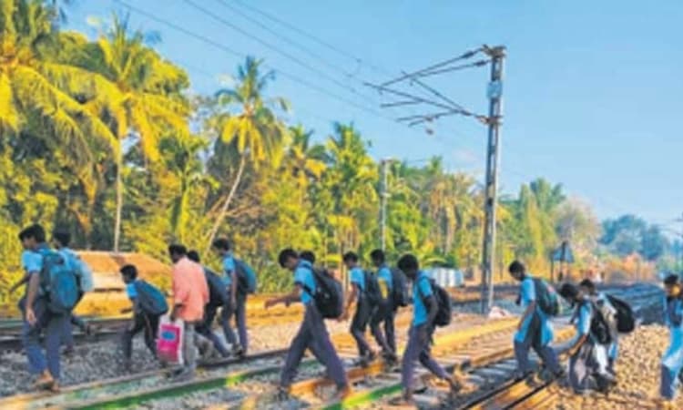 ಉಳ್ಳಾಲ: ಕೊಲ್ಯ-ಸೋಮೇಶ್ವರ: ರೈಲು ಹಳಿಗೆ ಬೇಕಿದೆ ಅಂಡರ್‌ಪಾಸ್‌