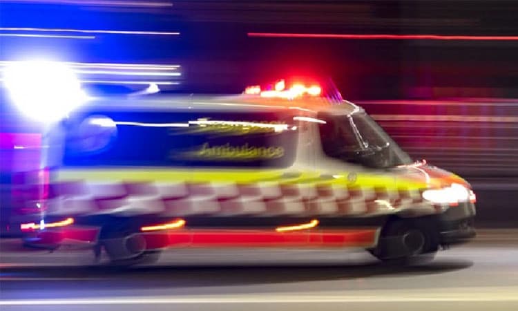 ಮನೆಗೆ ಅಕ್ರಮ ಪ್ರವೇಶಿಸಿ ತಾಯಿಗೆ ಬೆದರಿಕೆ; ಮಗನಿಂದ ವಿಷ ಸೇವನೆ