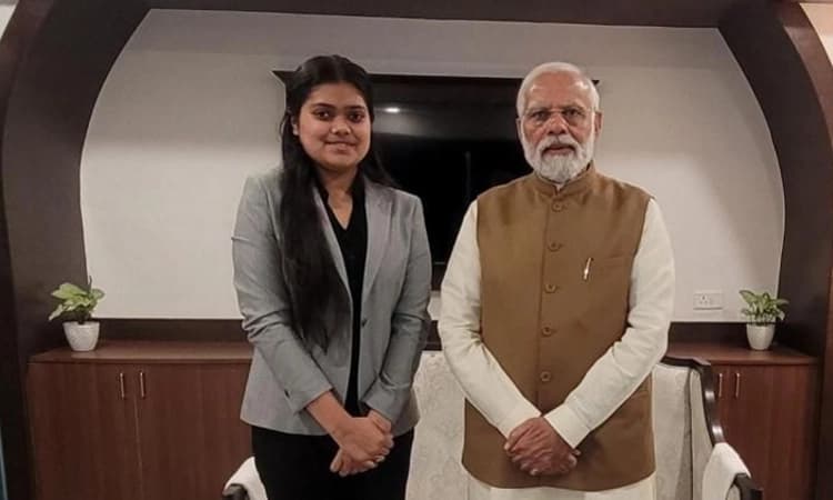 ಸಿಜೆಐ ಆಗುವ ಕನಸು ಹೊತ್ತ ತನಿಷ್ಕಾಗೆ ಬೆನ್ನು ತಟ್ಟಿದ ಪ್ರಧಾನಿ ಮೋದಿ