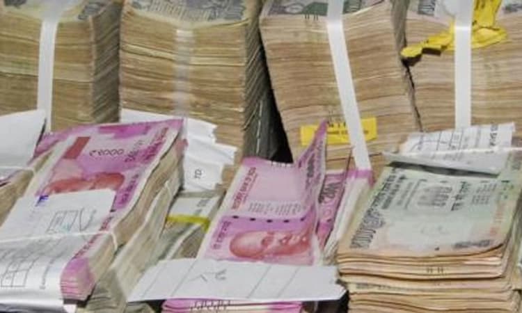 ಕಲ್ಲುಗುಂಡಿ: ದಾಖಲೆ ಇಲ್ಲದ ಹಣ ವಶ