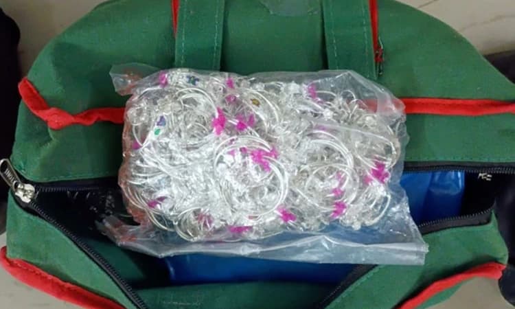 Bidar: ದಾಖಲೆ ಇಲ್ಲದೆ ಸಾಗಿಸುತ್ತಿದ್ದ 142 ಕೆ.ಜಿ silver ವಶ