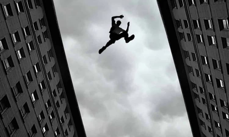 Short Hair Cut: ಹೇರ್‌ ಸ್ಟೈಲ್‌ ಚೆನ್ನಾಗಿಲ್ಲ ಎಂದು ಕಟ್ಟಡದಿಂದ ಜಿಗಿದು ಬಾಲಕ ಆತ್ಮಹತ್ಯೆ