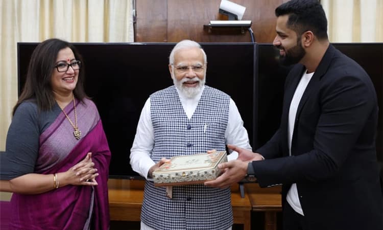 Abishek Ambareesh; ಅಭಿಷೇಕ್ ವಿವಾಹಕ್ಕೆ ಪ್ರಧಾನಿಗೆ ಆಹ್ವಾನ ನೀಡಿದ ಸುಮಲತಾ