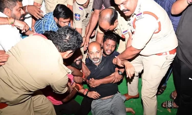 Midnight High Drama: ತೆಲಂಗಾಣ ಬಿಜೆಪಿ ರಾಜ್ಯಾಧ್ಯಕ್ಷ ಸಂಜಯ್‌ ಬಂಡಿಯನ್ನು ಬಂಧಿಸಿದ ಖಾಕಿ
