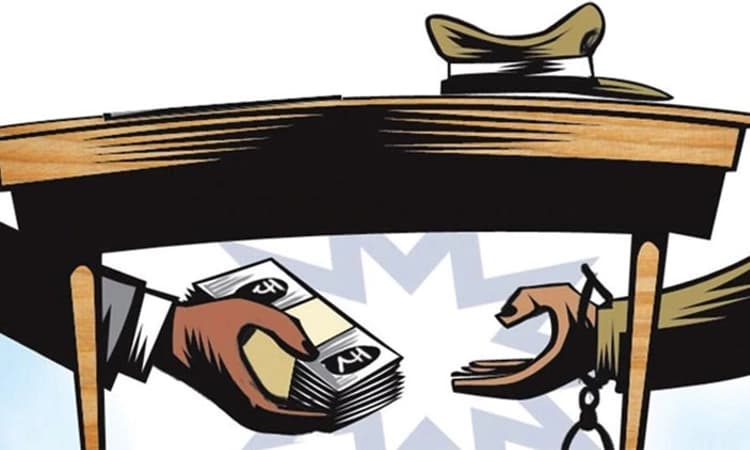 ಲಂಚಕ್ಕೆ ಬೇಡಿಕೆಯಿಟ್ಟಿದ್ದ ಐಟಿ ಅಧಿಕಾರಿಗಳಿಗೆ 4 ವರ್ಷ ಜೈಲು