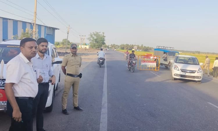 ಜಂಗಮರ ಕಲ್ಗುಡಿ ಚೆಕ್ ಪೋಸ್ಟ್ ಗೆ ಜಿ.ಪಂ. ಸಿಇಒ ಭೇಟಿ: ನಿರಂತರ ಪರಿಶೀಲನೆಗೆ ಸೂಚನೆ