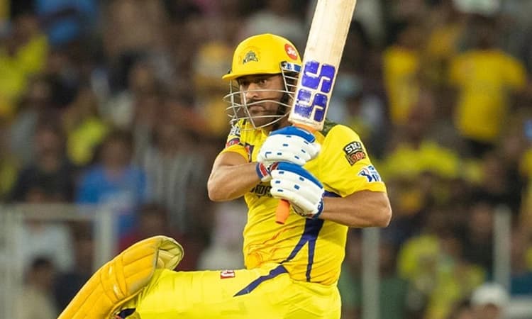 200ನೇ ಸಿಕ್ಸರ್ ಬಾರಿಸಿದ ಧೋನಿ: ಈ ಸಾಧನೆ ಮಾಡಿದ ಮೊದಲ ಸಿಎಸ್ ಕೆ ಆಟಗಾರ