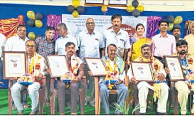 ಹಳ್ಳಿಗಳಲ್ಲಿ ಬೆಳೆಯಲಿ ಆಧುನಿಕ ರಂಗಭೂಮಿ; ಶೇಷಗಿರಿಯ ಪ್ರಭು