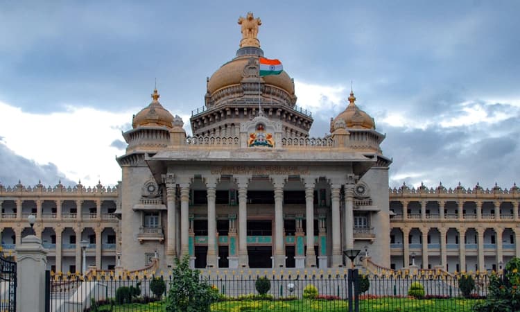 ವಿಧಾನಸಭೆ ಚುನಾವಣೆ: ಟಿಕೆಟ್‌ ಆಕಾಂಕ್ಷಿಗಳಲ್ಲಿ  ತಳಮಳ