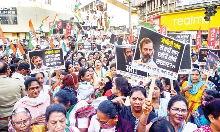 ರಾಹುಲ್‌ ಪರ ಕಾನೂನು ಸಮರಕ್ಕೆ ಸಿದ್ಧತೆ: ಅನರ್ಹತೆಗೆ ತಕ್ಕ ಉತ್ತರದ ಪಣ