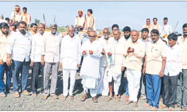 ಲಕ್ಷ್ಮೇಶ್ವರ: ಗಾಡಾ ಓಡಿಸೋ ಹಬ್ಬಕ್ಕಿದೆ ಕೃಷಿ ಸಂಸ್ಕೃತಿ ಸ್ಪರ್ಶ