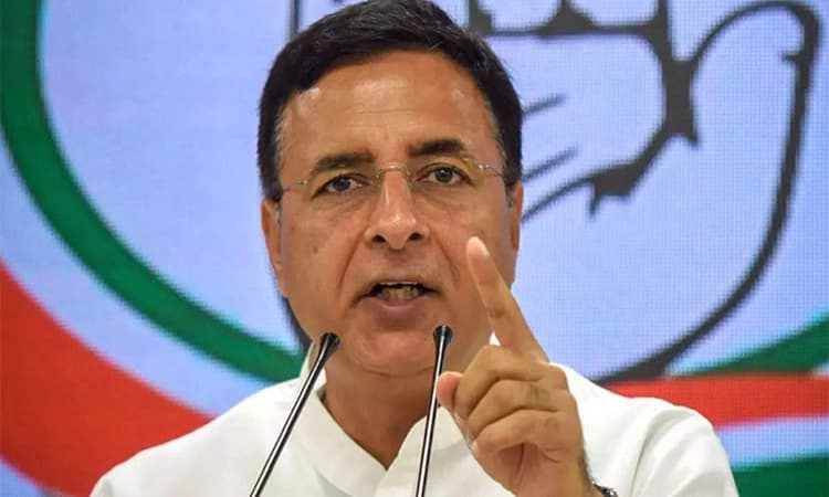 ಸುರ್ಜೇವಾಲಾ ವಿರುದ್ಧ ಚುನಾವಣಾ ಆಯೋಗಕ್ಕೆ ದೂರು