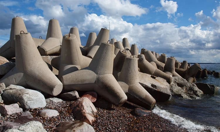 ಸೀವೇವ್‌ ಬ್ರೇಕರ್‌ಗೆ ಎಳ್ಳುನೀರು?