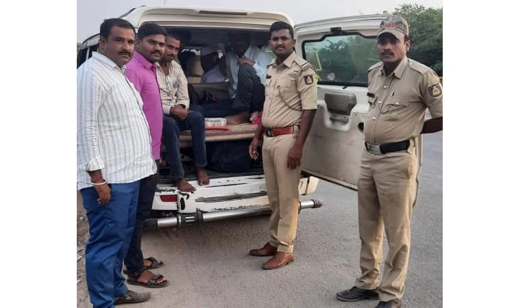 ಕುಷ್ಟಗಿ: ಚುನಾವಣೆ; ದಾಖಲೆ ರಹಿತ 2.50 ಲಕ್ಷ ರೂ ನಗದು ಪತ್ತೆ, ಸ್ಕಾರ್ಪಿಯೋ ವಶ