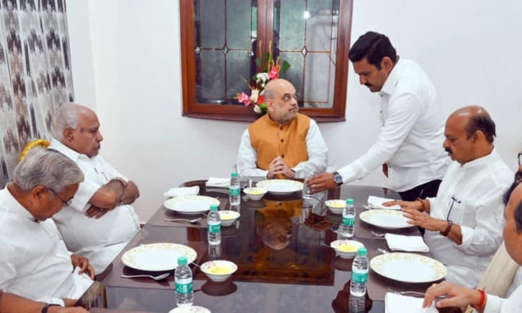 ಬಿಎಸ್‌ವೈ ನಿವಾಸದಲ್ಲಿ ಅಮಿತ್‌ ಶಾ ಉಪಾಹಾರ