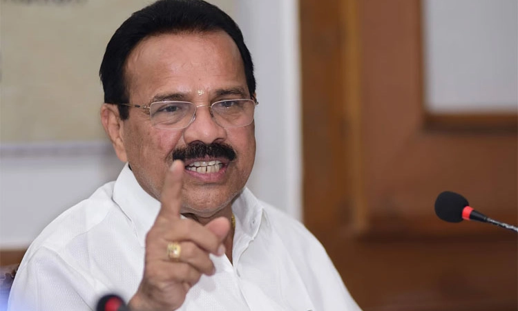 “ಪರದೇಕೆ ಪೀಚೆ’ ಏನು ನಡೆಯುತ್ತಿದೋ ಗೊತ್ತಿಲ್ಲ: ಸದಾನಂದ ಗೌಡ ಆಕ್ರೋಶ