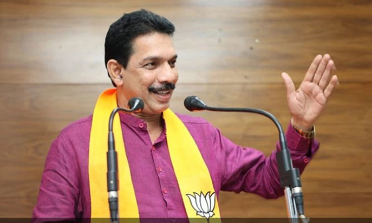 Politics: ಪಕ್ಷದ ನಾಯಕರು ಗುಡಿಸು ಎಂದರೆ ಗುಡಿಸುತ್ತೇನೆ, ಒರೆಸು ಎಂದರೆ ಒರಸುತ್ತೇನೆ: ನಳಿನ್